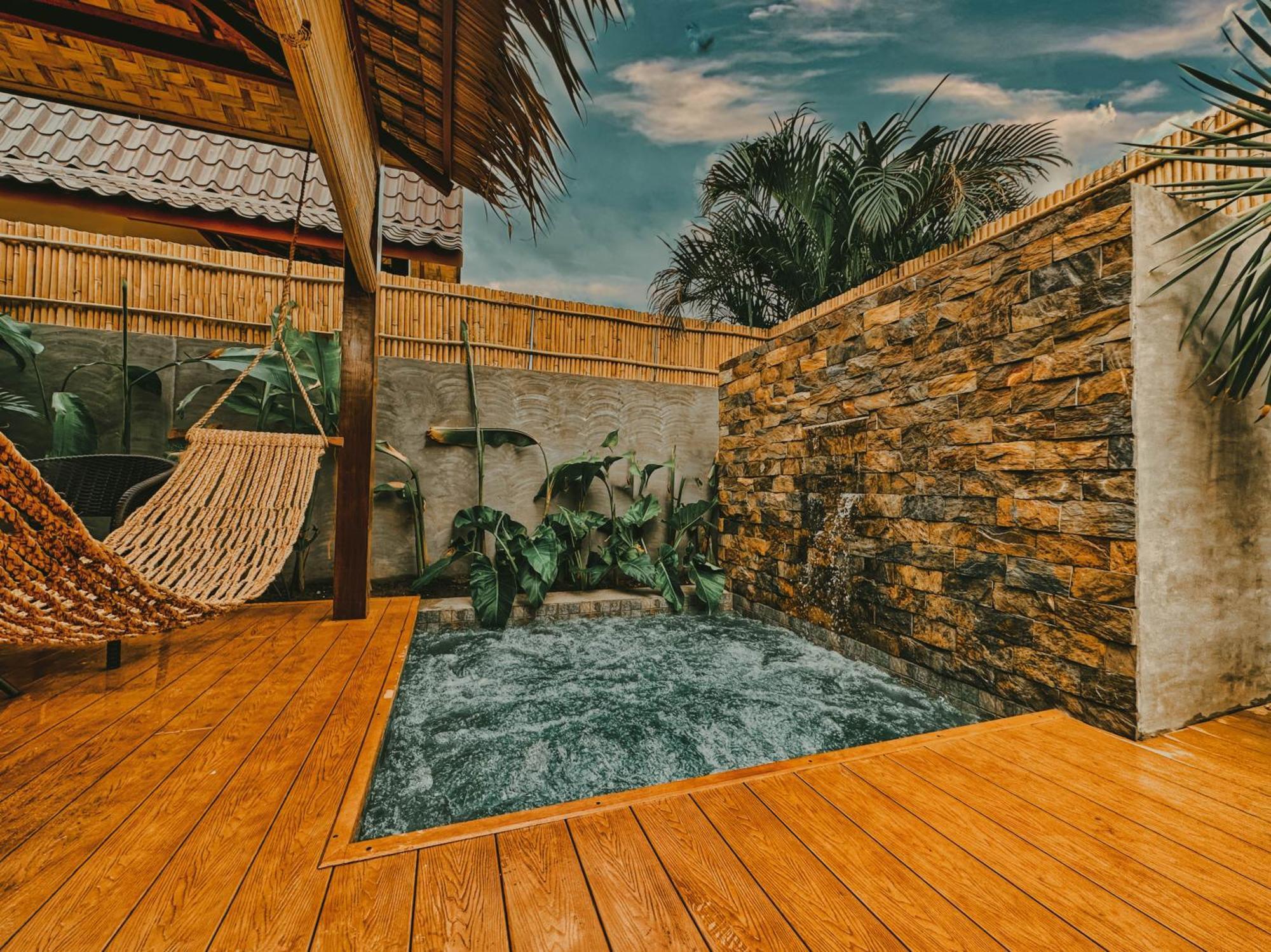Reca Resort Official Porac Room photo