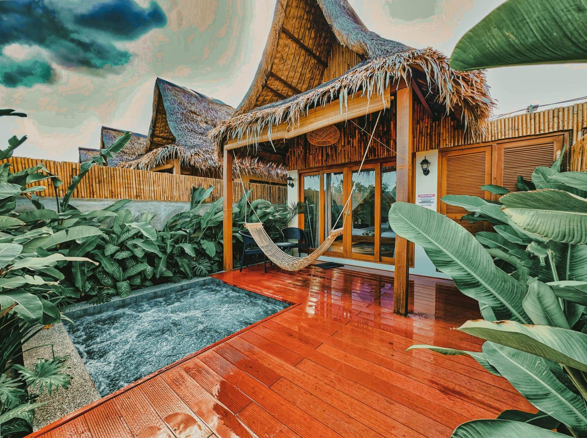 Reca Resort Official Porac Room photo